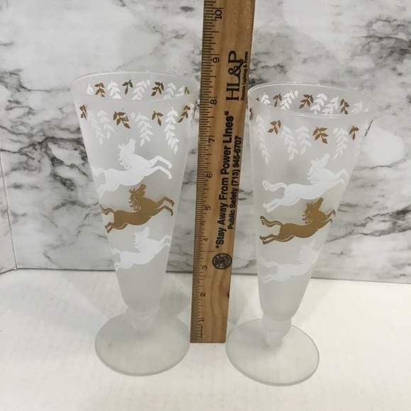 1950's Pilsner Glasses by Libbey Frosted Horses, Set of 2 - Picture 8 of 12
